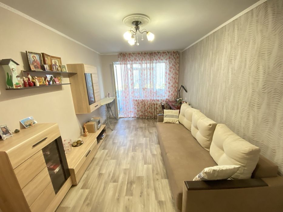 Продается 2ком.кв  Космонавтов (Ост.Расвет)