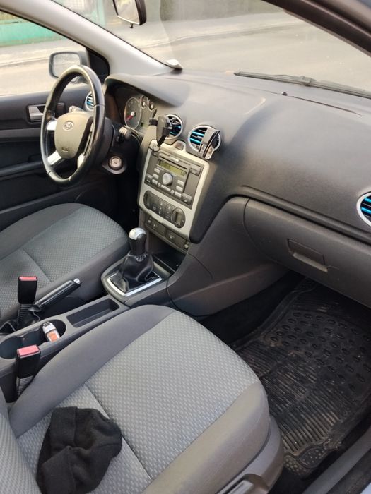Sprzedam Ford Focus 1.8 benzyna