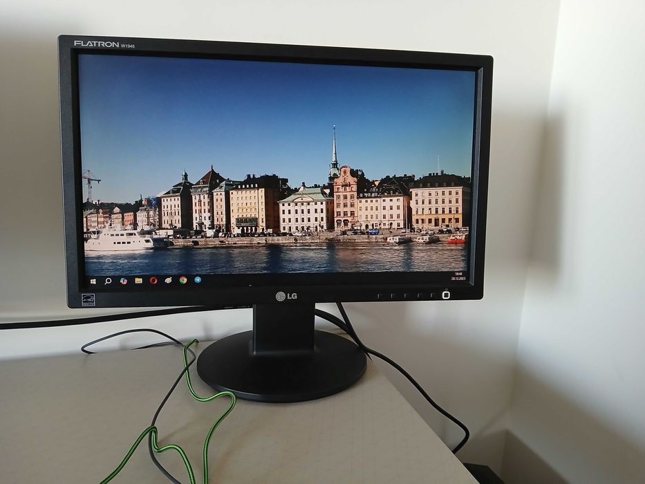 Монітор 19 дюймів LG W1946 у доброму стані, домашній