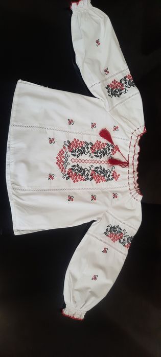 Продам дитячу вишиванку