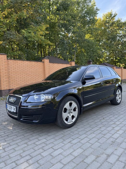 Audi a3 8p Хетчбек