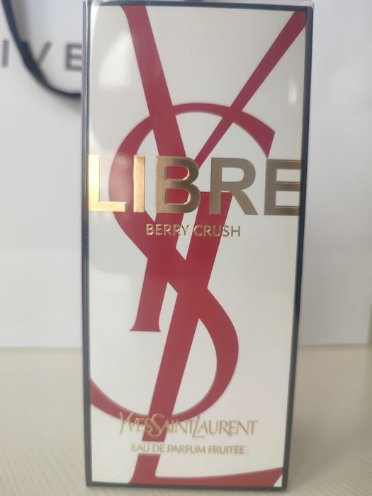Парф.вода Yves Saint Laurent  Berry crush 
Libre Berry Crush