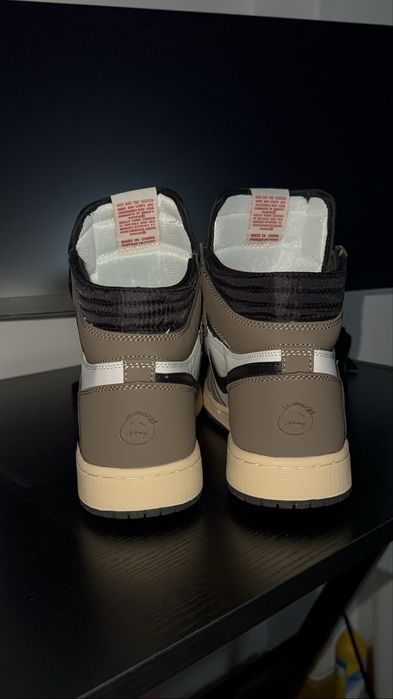 Jordan 1 travis.