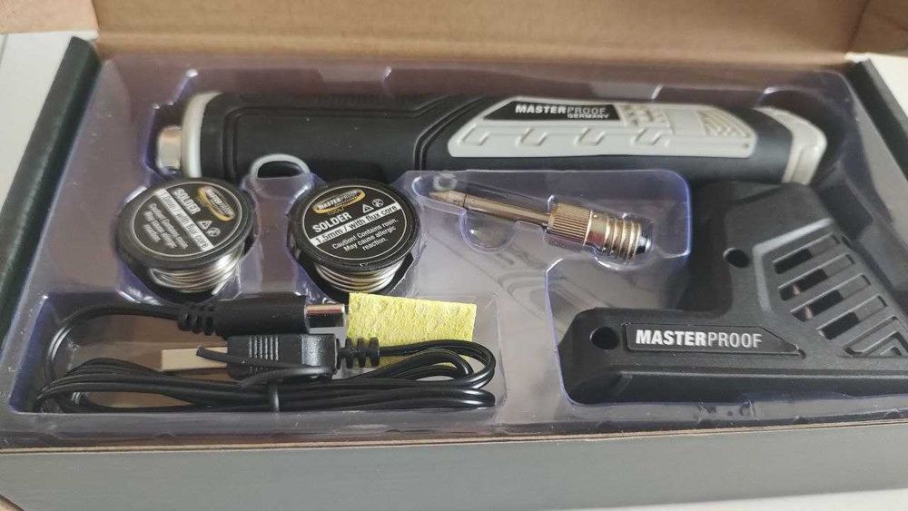 Аккумуляторный Беспроводной паяльник FERM 4 Вольт