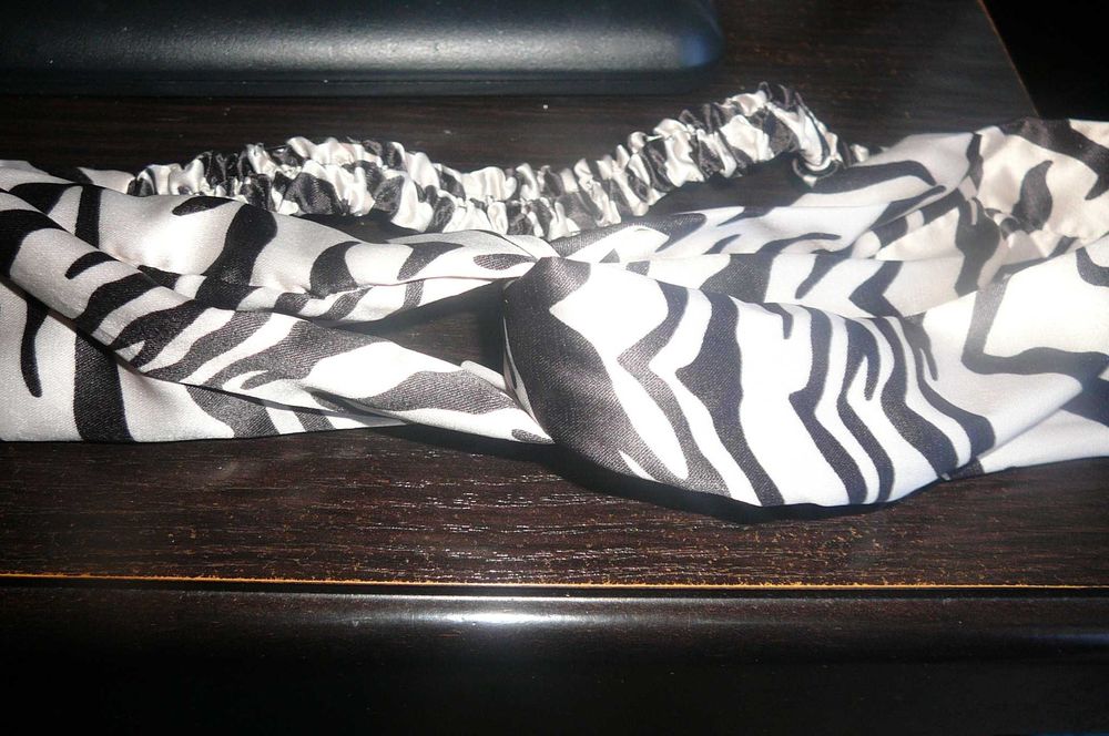 Nowa opaska do włosów 2 szt  + gratis pojemnik mydło