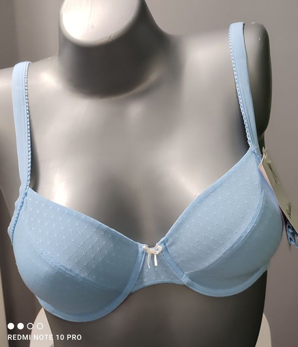 Biustonosz BeeDess 80C.  0158