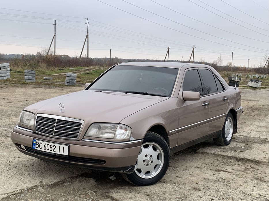 Mersedes-benz C180 W202 // 1993 // 1.8 газ/бензин // в хорошому стані
