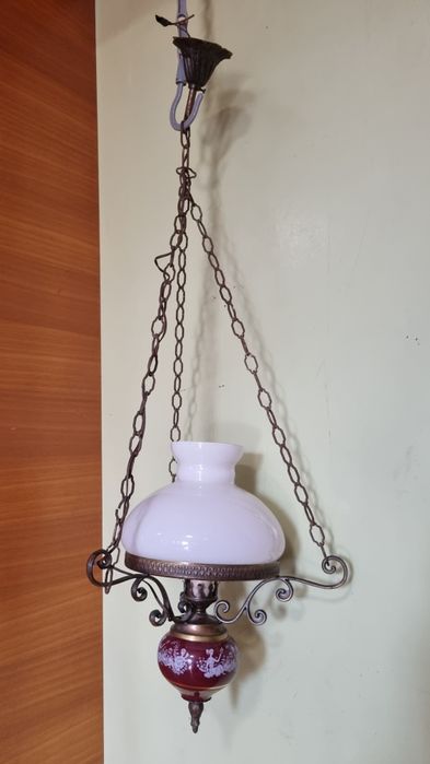 Старовина; люстра; світильник; бронзова латуть