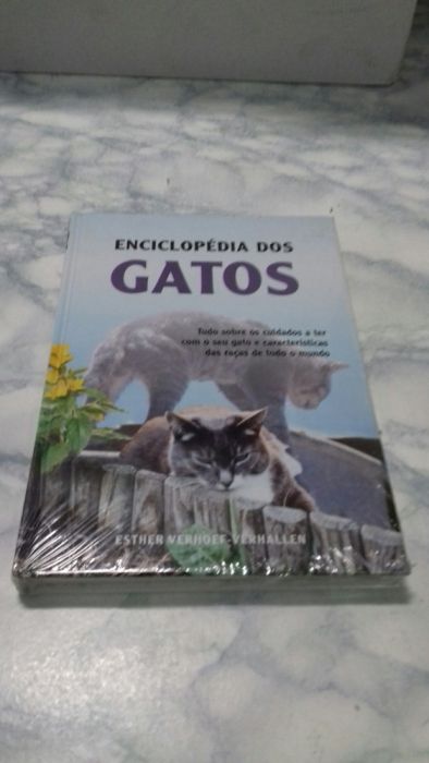 Enciclopédia dos gatos novo