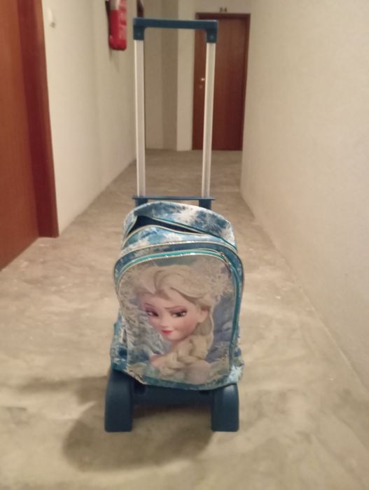 Mochila Frozen com Troley