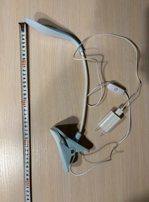 LED-лампа на прищіпці