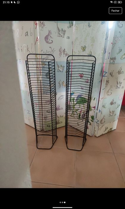 Estante para 36 DVD's