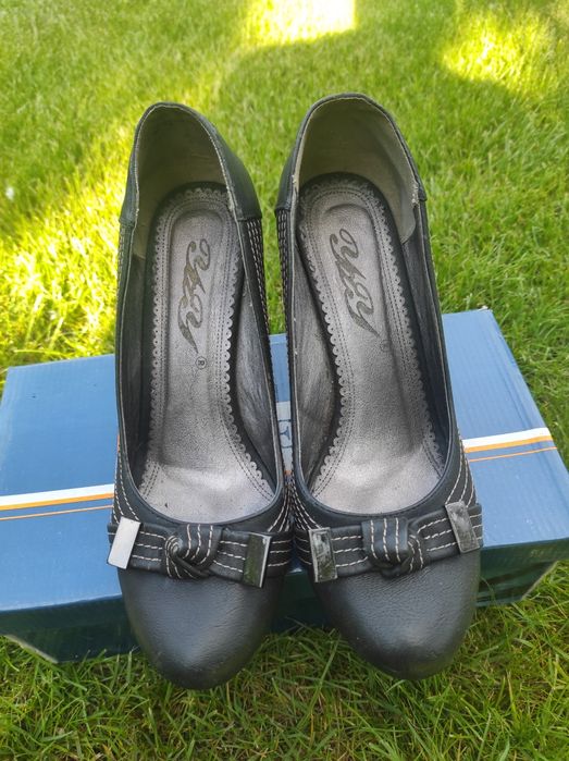 Туфлі жіночі чорні