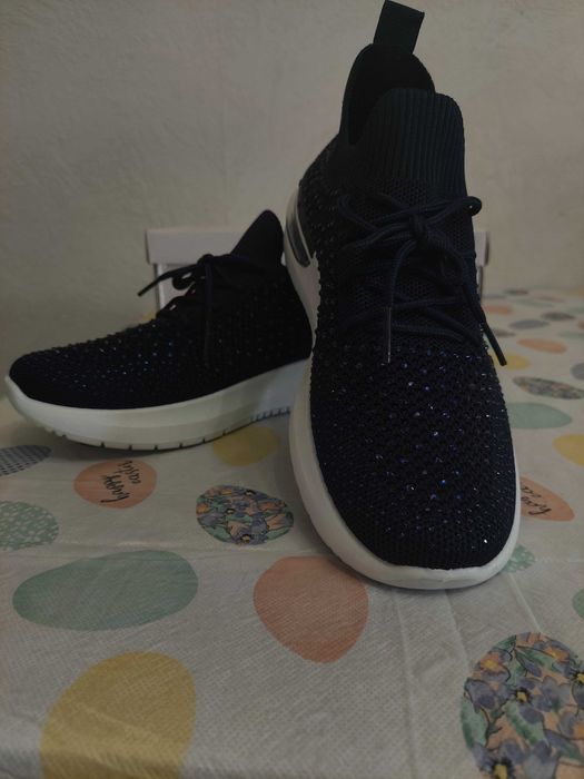 Damskie buty sportowe 40