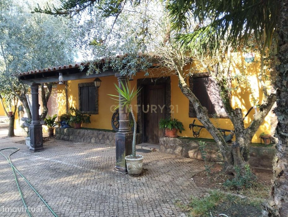 Terreno com benfeitoria