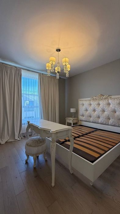 Продаж котеджу з терасою в с.Липники