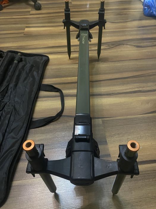 Rodpod mikado na 3 wędki