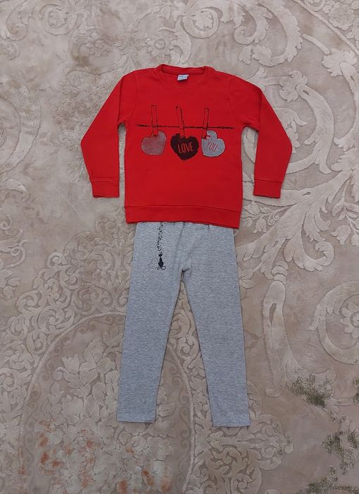 Костюм для дівчинки кофта і лосини 116  см