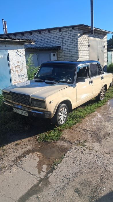 Продам Ваз 2107 с газом