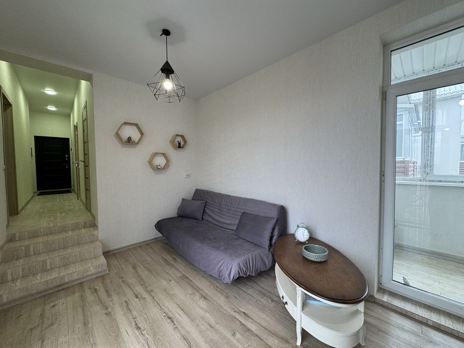 Продам квартиру 50м2 в новострое ЖК Садыба ,метро 23 августа