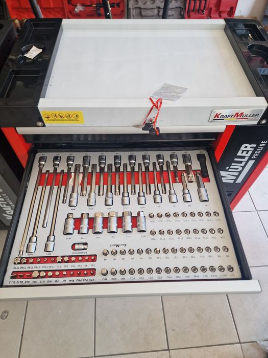 Carrinho de ferramenta de 7 gavetas completas novo