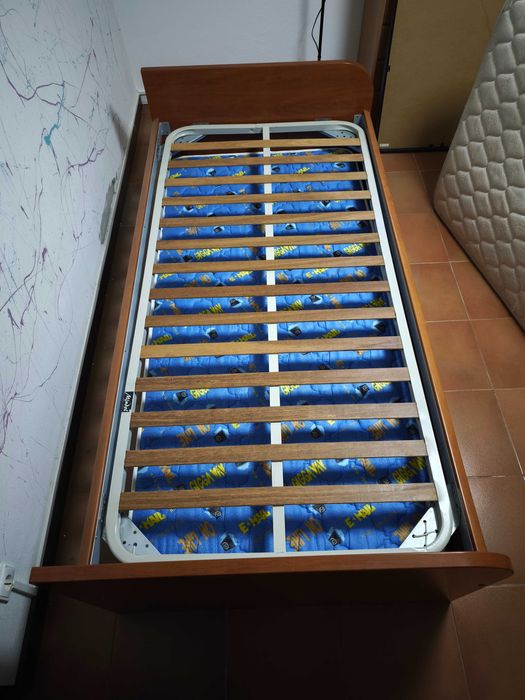 Cama de gaveta com elevador