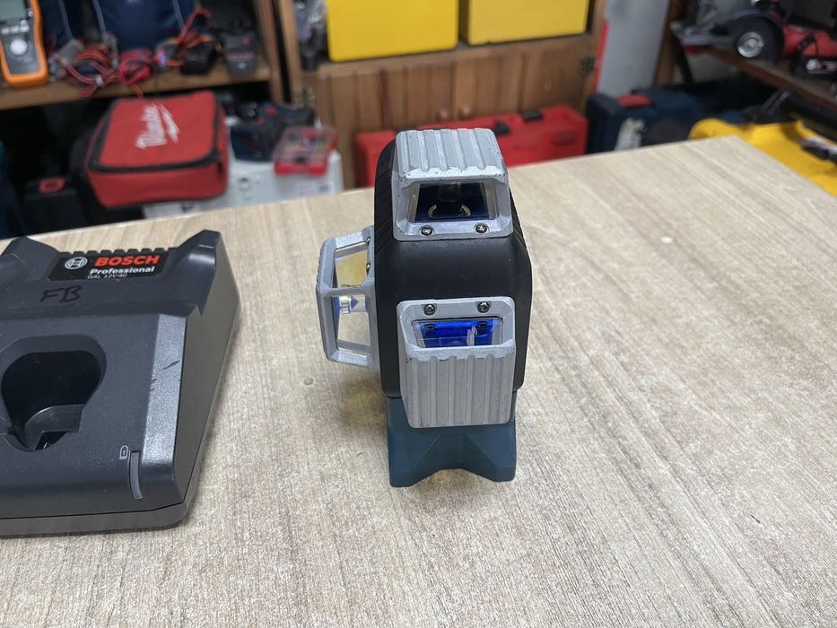 Bosch GLL 3-80 C / 3D лазерний рівень Бош