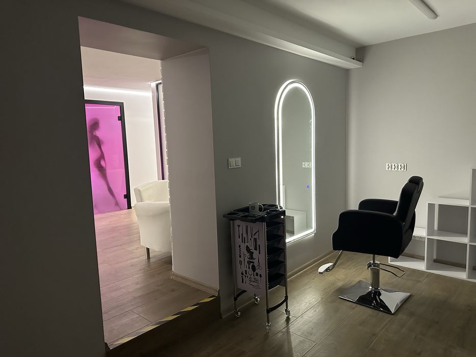 Wynajmę miejsce dla wizażystki / stylistki fryzur – Świdnik