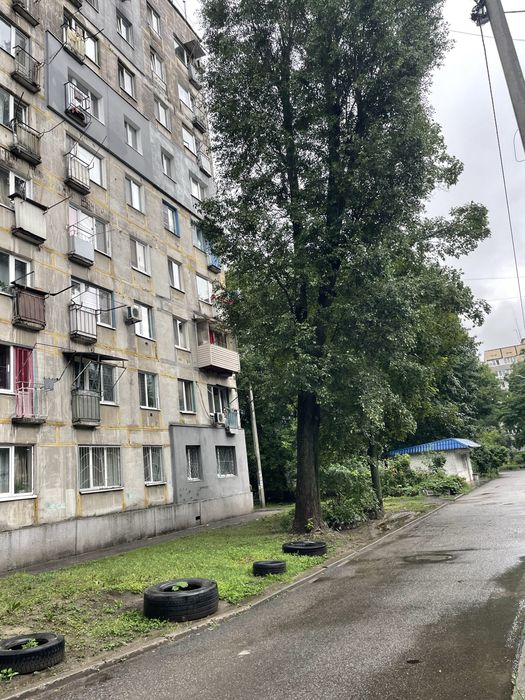 Продам 1 комн. малосемейка Тополь 2