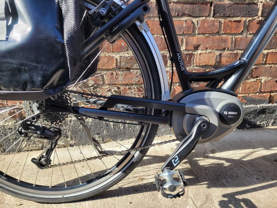 Rower ekektryczny Raleigh Motus E-Bike System BOSCH