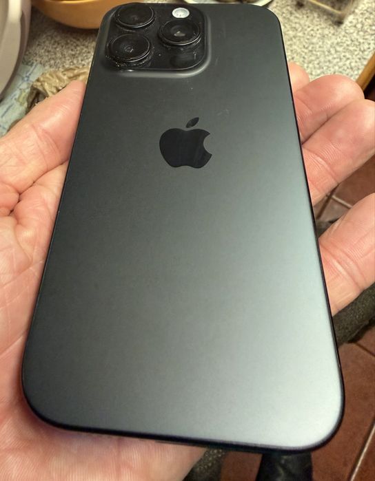 Iphone 16 Pro 256 GB Black Titanium