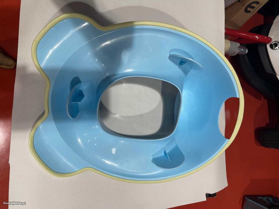 Assento de sanita marca Baby Tigex