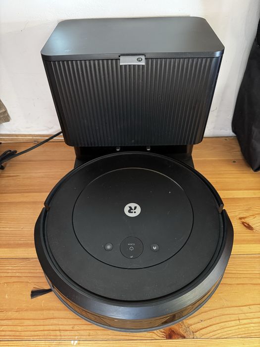 Robot sprzatajacy iRobot Romba Combo Essential 2
