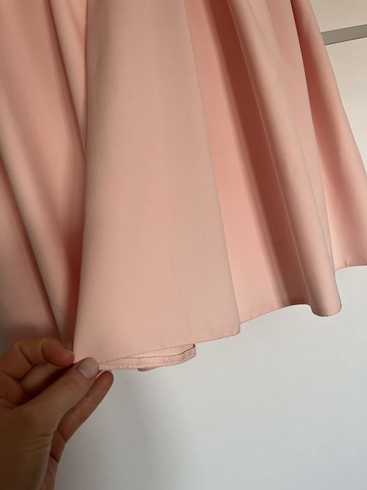 Jasnorozowa sukienka 42