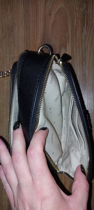 Torebka Guess listonoszka