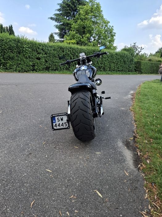 Harley davidson breakout