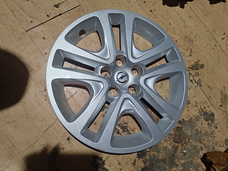 Kołpak strukturalny Opel Astra K