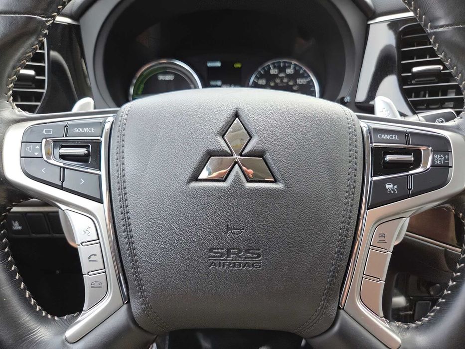 Mitsubishi Outlander PHEV GT      2018