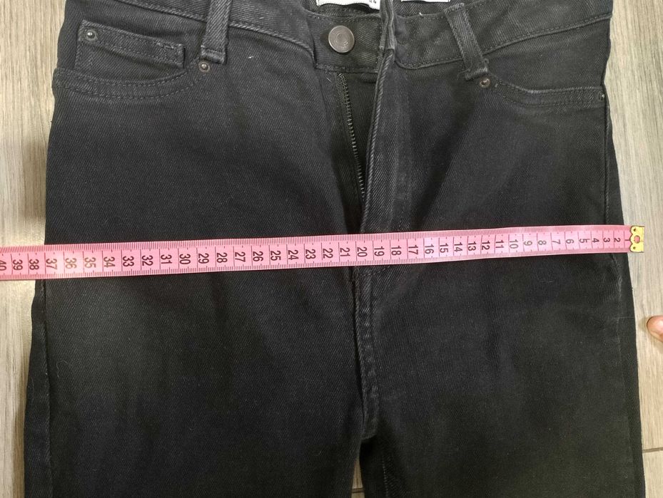 Джинси жіночі чорні