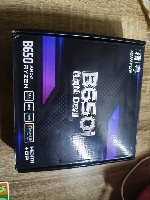 Комплект B650/Ryzen 7500f/ddr5 32gb.