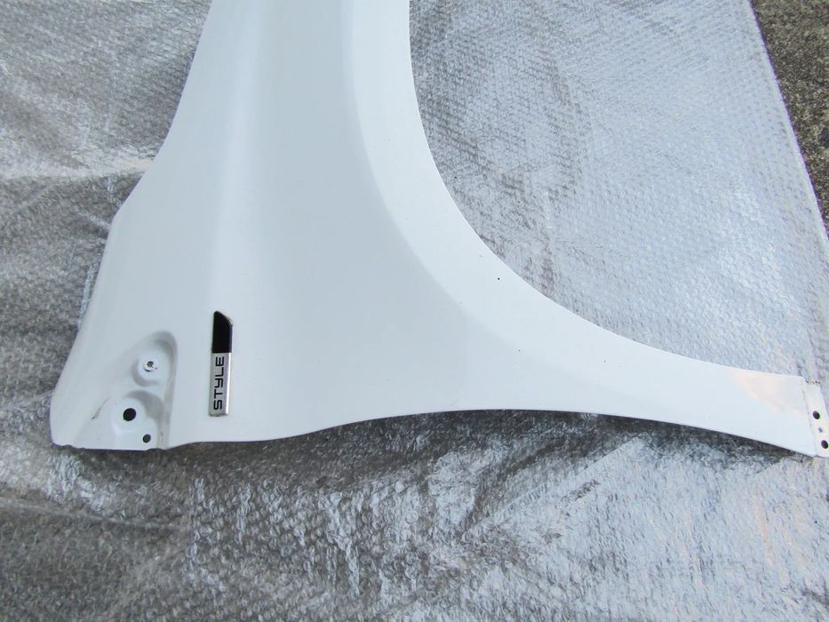 Guarda lamas direito PEUGEOT 2008 ano 2017  /2019 Original