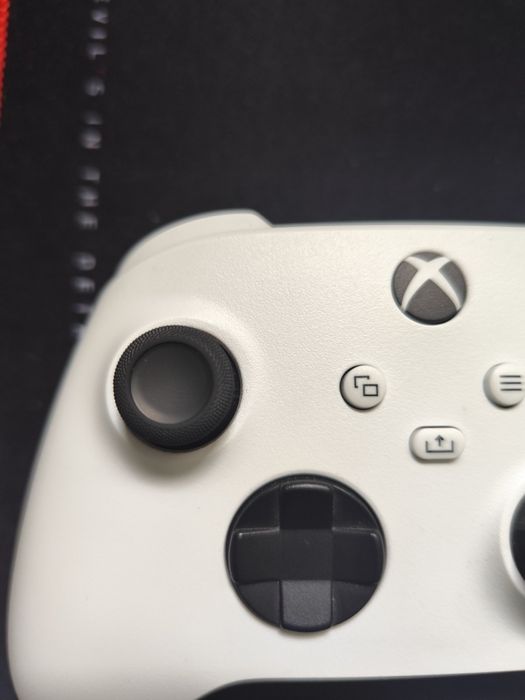 Sprzedam pada Xbox series s/x