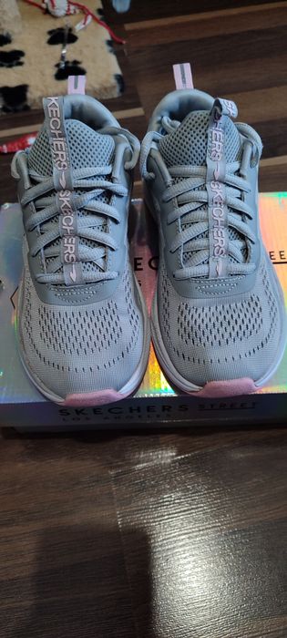 Кросівки Skechers