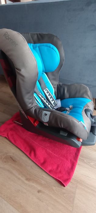 Fotelik Romer Britax safefix 9-18kg isofix