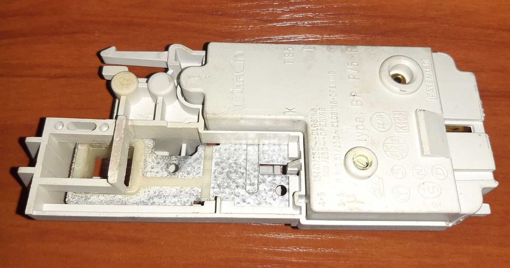 Zamek blokada drzwi klapy pralki Bitron SG 32479/SP 32480 Bosch Polar