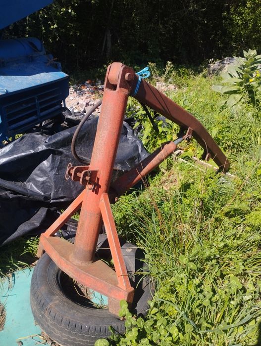 Tenho disponível para troca conjunto de alfaias agrícolas