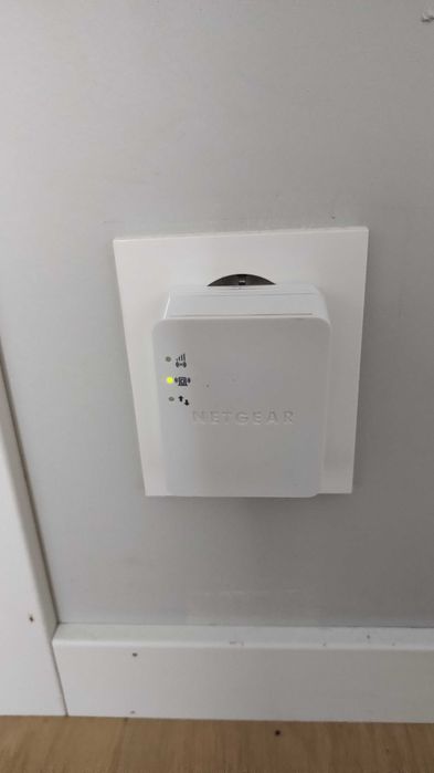 Підсилювач повторювач продовжувач WIFI NetGear WN1000RP