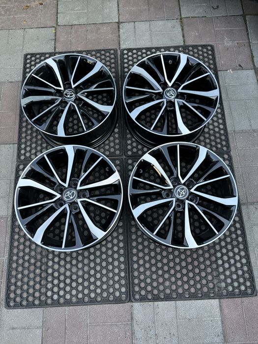 Диски оригінал toyota camry 70 80 avensis Avalon Lexus 5-114,3 r17