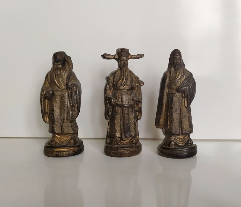Фигурки, всадник, монахи, львы .