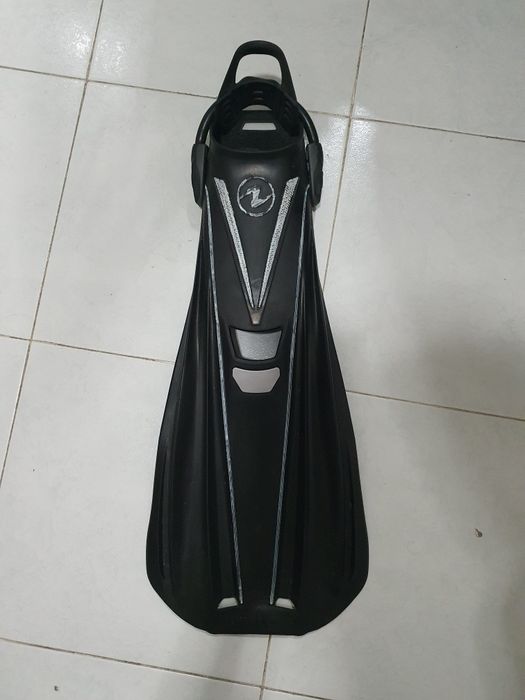 Barbatanas de Mergulho Aqualung Storm Tamanho M - Cor Preta
